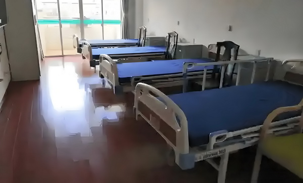 现在深圳的户口可以积分入户了吗_佟丽娅儿子正脸曝光，五官气质超像爸爸 得总结享心姻中、分从婚