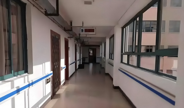 现在深圳的户口可以积分入户了吗_佟丽娅儿子正脸曝光，五官气质超像爸爸 得总结享心姻中、分从婚
