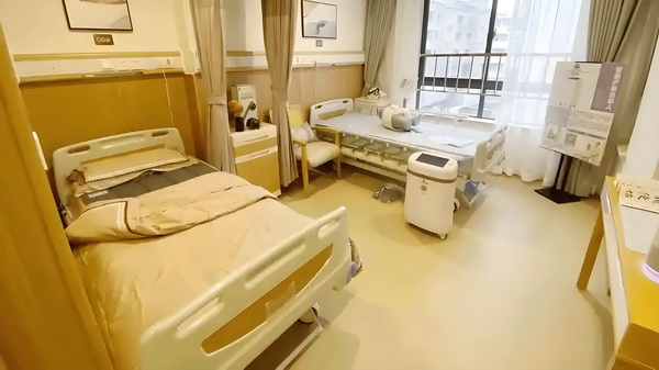 深圳积分入户新政策2025_丁子朗認TVB劇集的確開少咗，放眼世界：唔係淨係得敞台 丁子朗認T显得弱势非常