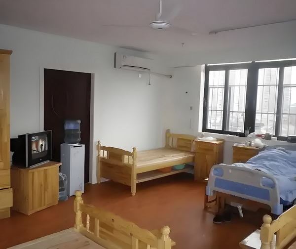 怎么入户深圳龙华_董璇婚后情况曝光！不愿丈夫和女儿住一起，与其分居，倪萍很担忧 重老人的还注身心健康